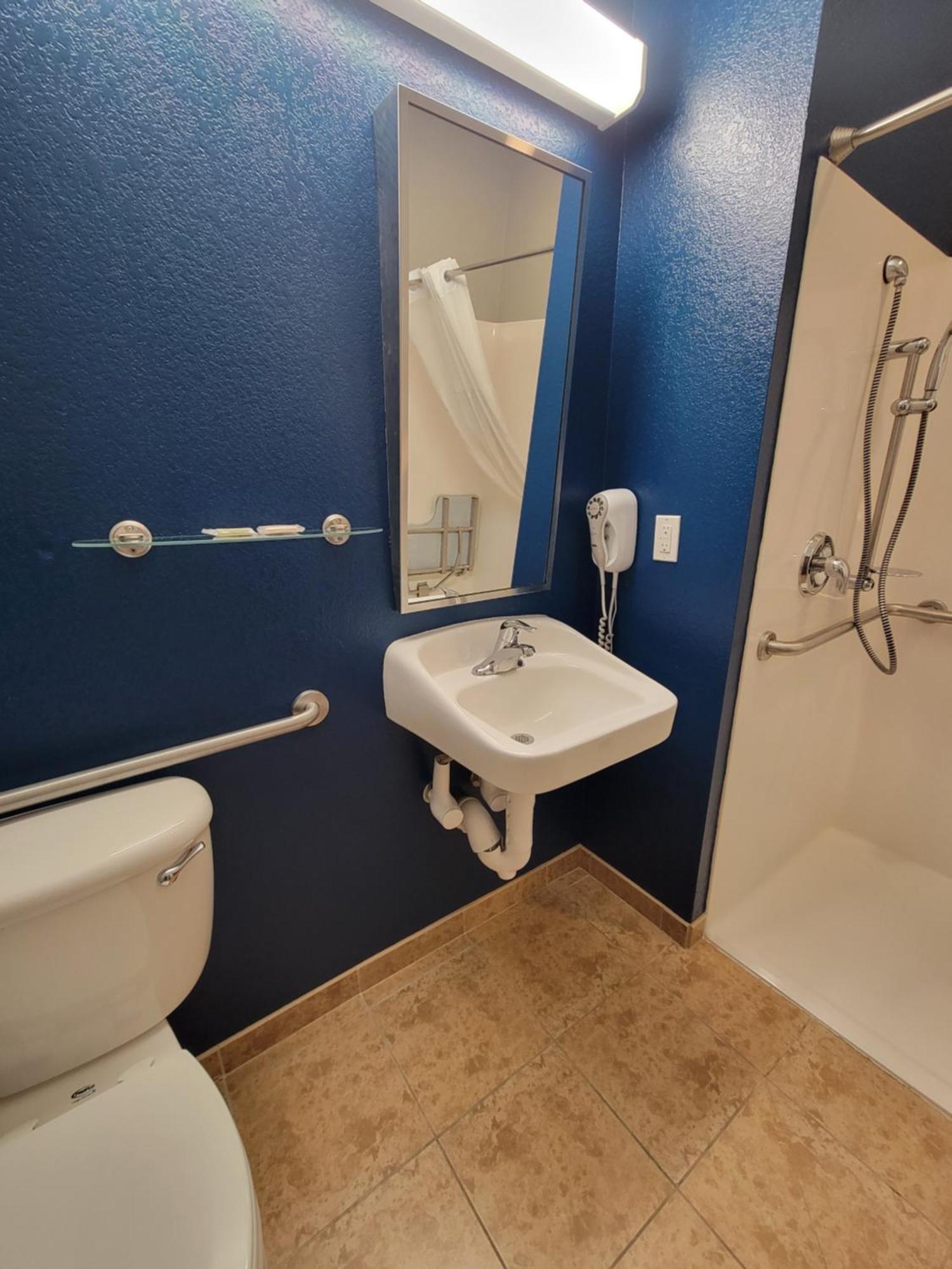 Microtel Inn & Suites By Wyndham Bluffs Council Bluffs Eksteriør bilde