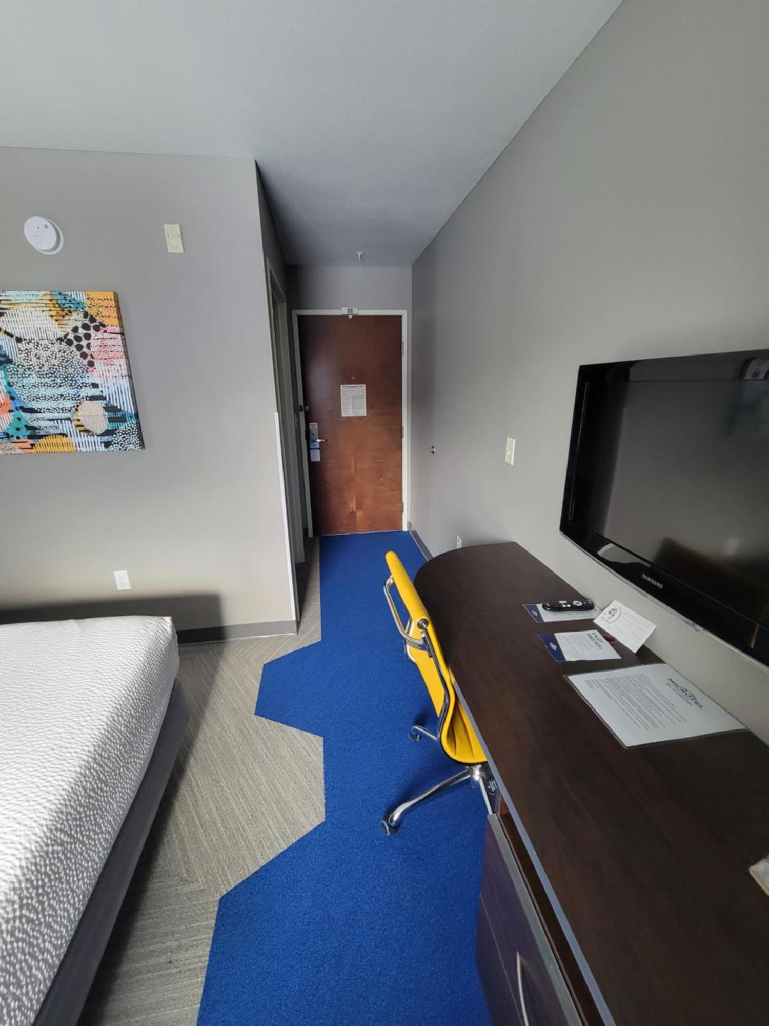 Microtel Inn & Suites By Wyndham Bluffs Council Bluffs Eksteriør bilde