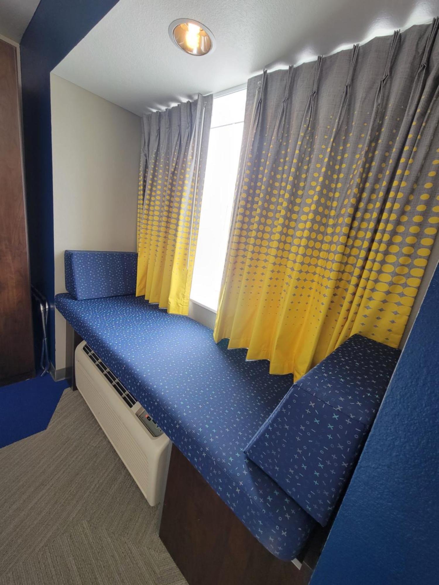 Microtel Inn & Suites By Wyndham Bluffs Council Bluffs Eksteriør bilde
