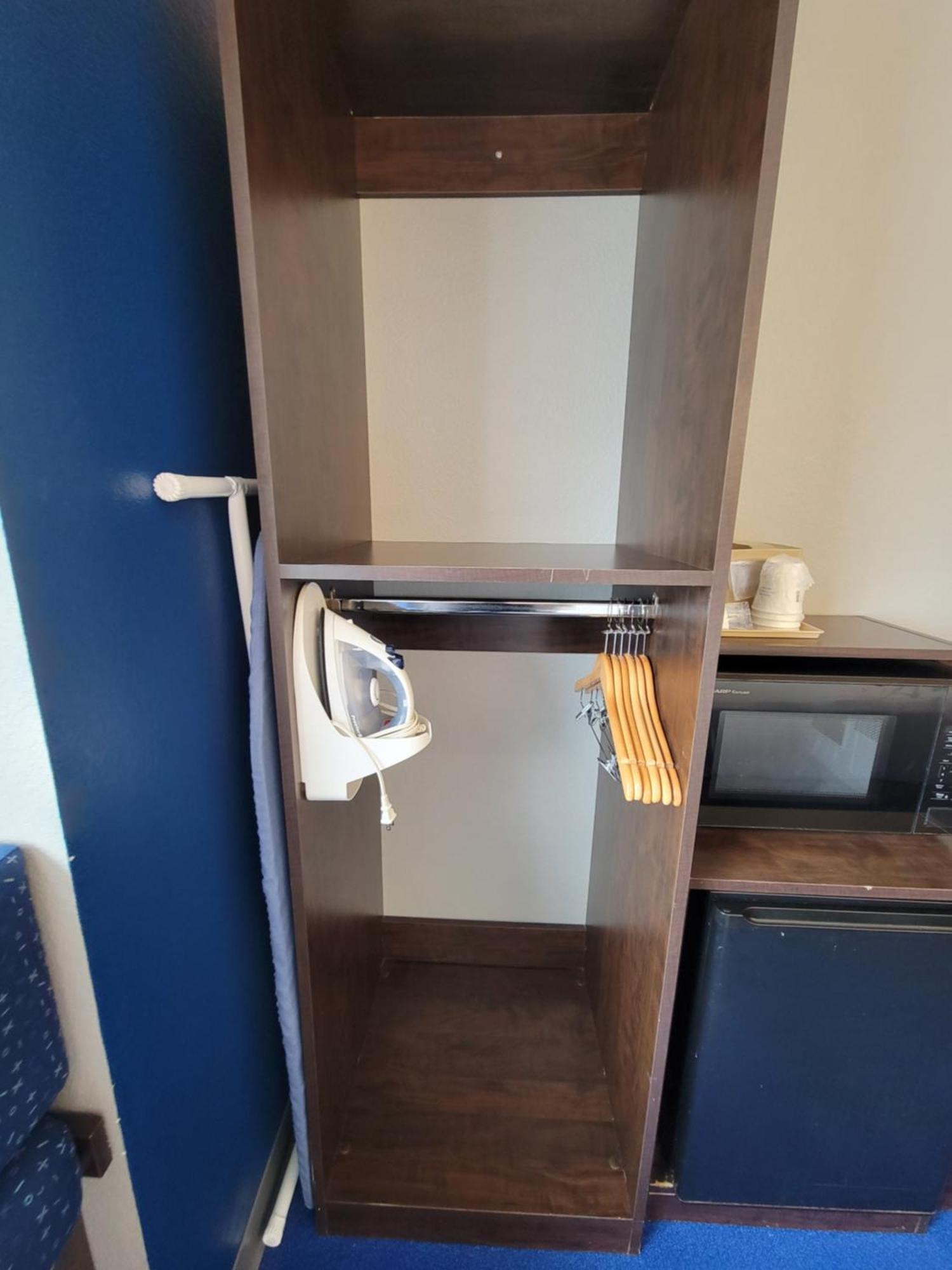 Microtel Inn & Suites By Wyndham Bluffs Council Bluffs Eksteriør bilde